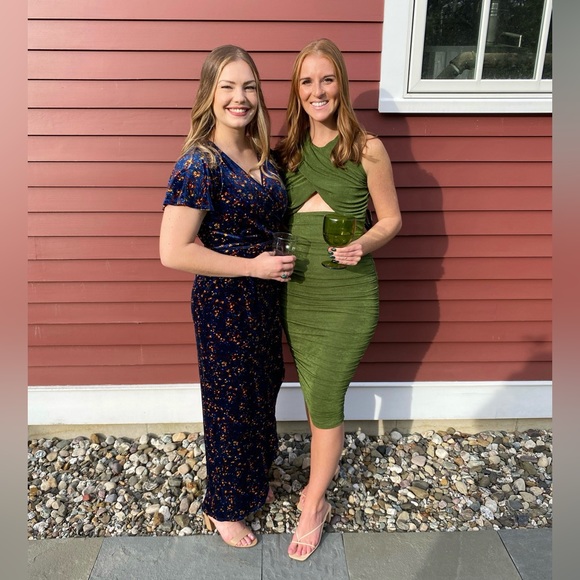 Showpo Dress - Picture 5 of 6